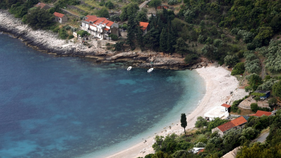 HOROR U GRČKOJ Srpkinja spasila život ženi koju je isekao propeler glisera