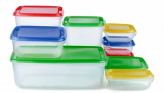 SVI IH KORISTE, ALI RETKO KO PRAVILNO ODRŽAVA Ovako se peru plastične posude