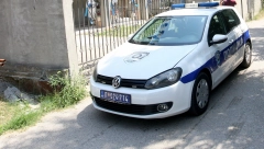 OVO JE MUŠKARAC KOJI JE OBLJUBIO DVE DEVOJČICE Policija upala u kuću i evo šta je zatekla (VIDEO)