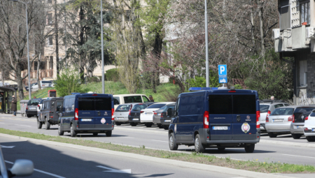 CRNA UDOVICA MAFIJE Zbog nje su zemunci sekli glave, muža su joj raskomadali, a onda je ušla u vezu sa njegovim ubicom!