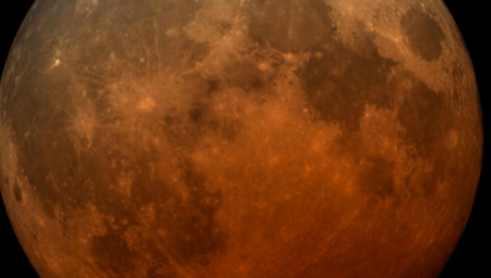 NASA NAJAVILA SPEKTAKL NA NEBU! Sutra počinje pomračenje super cvetnog krvavog Meseca, a evo gde će moći da se vidi (VIDEO)