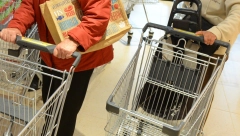 OVE NAMIRNICE BESPOTREBNO BACATE: Evo šta TAČNO znače oznake za ROK trajanja!