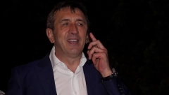 OVO JE BRAT ŽIKE JAKŠIĆA Poznat je pevač, neverovatno liče, a anegdota o njihovom odnosu se i danas prepričava (FOTO)