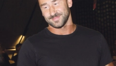 LUKSUZ NA DEDINJU OD TRI MILIONA EVRA Marko Jarić se uselio u vilu od koje zastaje dah, košarkaš ponosno pokazao novi dom (VIDEO)