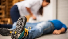 KARDIOLOG OTKRIVA KAD MORATE HITNO NA PREGLED Ako primetite ovaj simptom dok ležite na leđima, srce nije u redu