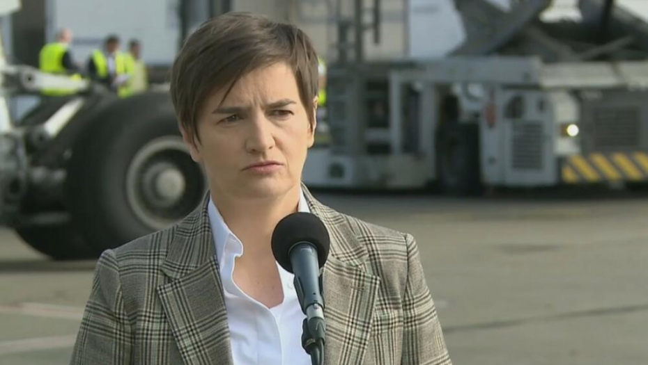 DOSLEDNI KAO ĐILAS, KREDIBILNI KAO MARINIKA Premijerka Brnabić surovo isprozivala "Danas" zbog sramne političke propagande (FOTO)