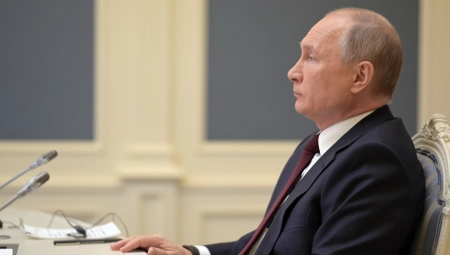 VLADIMIR PUTIN: Zapad pokušava da uništi dobre odnose Rusije i Kine