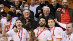 IZA SEBE IMA PREGRŠT TROFEJA I MEDALJA Pukla nova "bomba", Srbin potpisao za Zvezdu (FOTO)