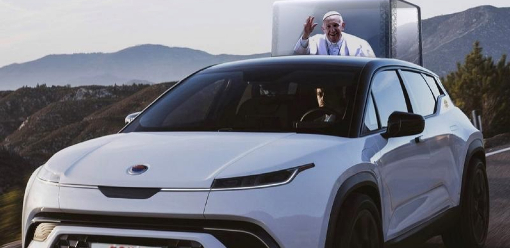 Novi električni papamobil uskoro izlazi na ulicu: Vatikan brine o ekološkoj sredini, pa im trebaju novi automobili
