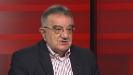 IZNENADIĆETE SE! ČUVENI GASTROENTEROLOG IZRIČITO PROTIV SUPLEMENATA: Samo ova grupa ljudi može da ih uzima