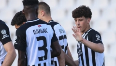 PROBLEMI ZA PIKSIJA PRED PUT U JAPAN! Vlahović i Mitrović se povredili, četvorica "novajlija" na spisku!