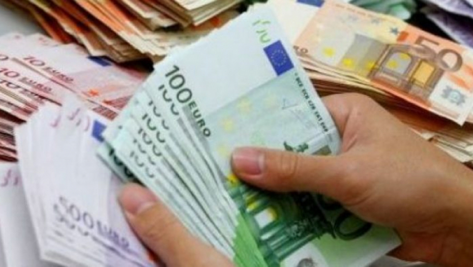 NARODNA BANKA OBJAVILA Evo koliko od jutros košta evro!