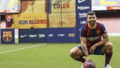 TOTALNI PREOKRET! Aguero sad neće da ide: Potpisao bih i bez Mesija!
