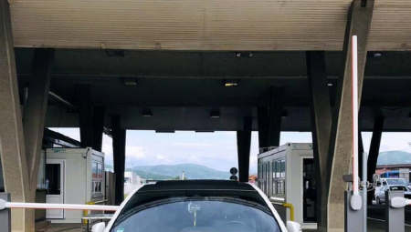 PAKET "PELENA" VREDAN 2,2 MILIONA DINARA Uhvaćeni krijumčari kod Preševa
