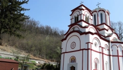 ZADUŽBINA MILOŠA OBILIĆA Ime ma­na­sti­ra nad­ži­ve­lo je ve­ko­ve i osta­lo oču­va­no do da­nas kao i spo­men Sve­tog pod­vi­žni­ka Zo­si­ma