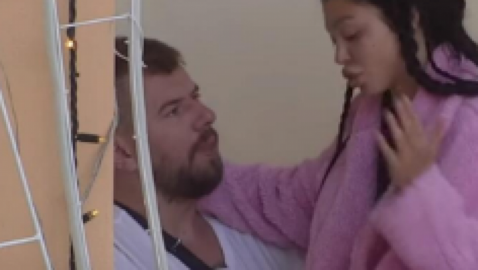 NAKON BRUTALNE TUČE JOŠ BRUTALNIJI SE*S! Maja i Janjuš zakopali sekire ispod pokrivača, u sred bela dana uzdasi se prelamali imanjem (VIDEO)