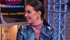 GLEDAOCI PALI U TRANS Katarina Grujić uživo u emisiji pokazala međunožje (FOTO)