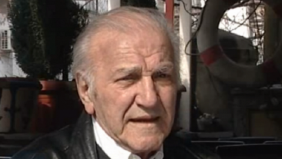 PORODIČNI ALBUM OSTAO JE PRAZAN Ovako izgleda sin pokojnog Bate Živojinovića, koji je 13 godina imao zabranu ulaska u Srbiju!