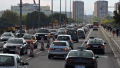 AMS S UPOZORAVA U ovim delovima Srbije budite dodatno oprezni, na granici se čeka do 5 sati