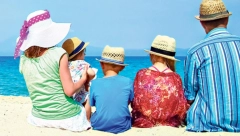 ŽIVIMO ZA 10 DANA LETOVANJA NA KOM ŽENE RADE, A MUŽEVI UŽIVAJU: Da li smo stvarno same izabrale da budemo "robinje"