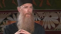 ŠOKANTNA ISPOVEST MONAHA ARSENIJA: Hteli su moje mlado telo, da im budem ljubavnik!