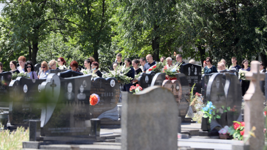 MOŽETE LI DA POGODITE? Ljudsko telo se posle smrti brzo raspada, ali je jedan DEO skoro večan