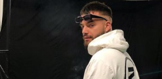 ALO! PAPARAZZO Nući se nervira, a Božo Vrećo kulira OVAKO UMETNICI PROVODE VREME NA AERODROMU (FOTO)