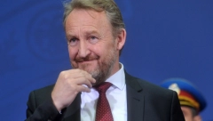 U FEDERACIJI BiH POČINJU SPROVOĐENJE INCKOVE ODLUKE Za početak menjaju nazive ulica, škola, ustanova...