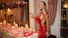 OVO JE NAJSKUPLJA TORTA KOJU JE ESTRADA VIDELA, ALI BUKVALNO! Ana Korać proslavila rođendan, sve prštalo od luksuza, a ovaj detalj je svima upao u oči! (FOTO)