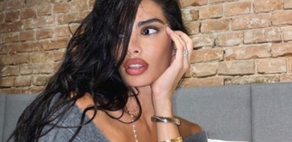 UŽIVA ZA SVE PARE Švonja opustošila radnje u Milanu, fanovi je saleću sa svih strana (FOTO)