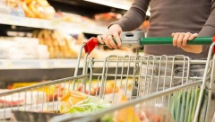 NEMAČKA OGRANIČAVA PRODAJU PO KUPCU Građani nervozni i zabrinuti, police i magacini pusti, jestivog ulja ni za lek!