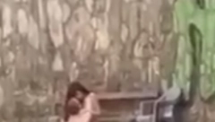 AKCIJA NA VRBASU Dvoje mladih ne haju za publiku, žestoko se se*saju na obali reke! (VIDEO 18+)