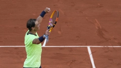 ŠPANAC KONAČNO IZGUBIO SET Nadal savladao Švarcmana, čeka Đokovića