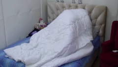 Janjuš hteo da se izbode, a onda brže bolje sve zaboravio kad mu se Maja uvukla u krevet, što skandaloznija svađa žešći se*s (VIDEO)