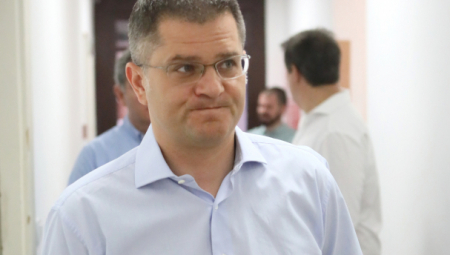 ZAVIST: OPOZICIONAR NIKAKO NE USPEVA DA SAKRIJE SVOJE OZBILJNE KOMPLEKSE: Jeremić pozeleneo od ljubomore zbog Vučićevog uspeha u SB!