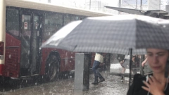 NAJNOVIJE UPOZORENJE RHMZ Očekuje nas LEDENA KIŠA u narednih 12 sati, dva dela zemlje na udaru!