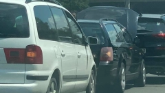 LANČANI SUDAR U ZEMUNU Ima povređenih, saobraćaj se odvija jednom trakom