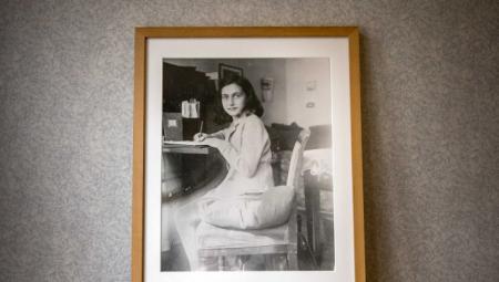 OTKRIVENO KO JE IZDAO ANU FRANK: Jevrejski notar nacistima odao njeno skrovište da bi spasao svoju porodicu