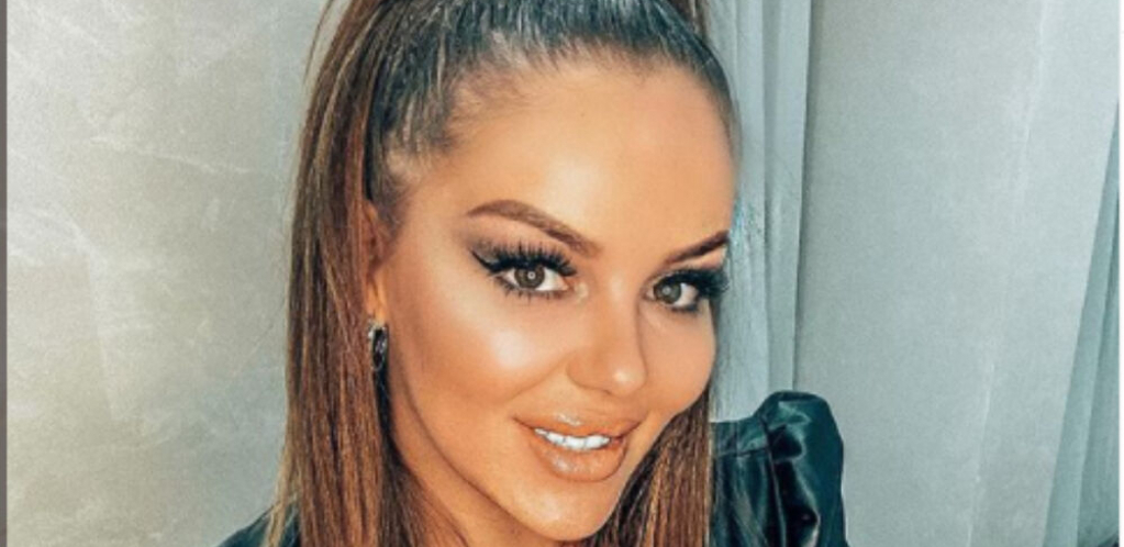 DOVELA LINIJU DO SAVRŠENSTVA! Skinula se Nataša Rodić i pokazala izvajanu zadnjicu, komentari samo pljušte (FOTO)