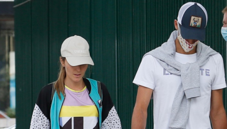 STANOVNICI PARIZA U ŠOKU! Novak i Jelena snimljeni pred finale Rolan Garosa, nikome ništa nije jasno! (FOTO)