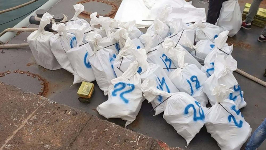 PRONAĐEN KOKAIN U DŽAKOVIMA KAFE Švajcarska policila zaplenila pola tone narkotika