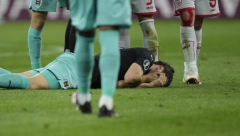 ZVEZDIN  FUDBALER DOBIO STRAŠAN UDARAC U GLAVU! Dragović izvukao deblji kraj u duelu  sa Trajkovskim!