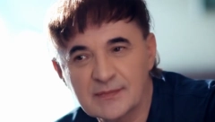 ODLEPILA ZA PEVAČEM! Mitar Mirić i atraktivna devojka razmenjivali ljubavne poruke: Hoću da se ljubim s tobom!