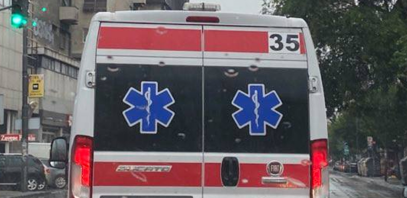 IZBEGNUTA TRAGEDIJA U LAZAREVCU Tinejdžer koji je pao sa tobogana pušten na kućno lečenje