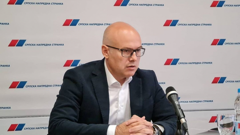 MILOŠ VUČEVIĆ: Umesto tugovanja, danas imamo najmanje 250.000 razloga da nikada više ne pristanemo na ćutanje