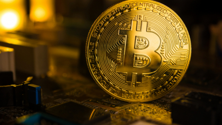 PONOVO PAD VREDNOSTI Kriptovalute opet "u crvenom"