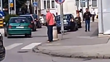 MILIONER SA ULICE RAZBESNEO SVET Svaki dan zaradi više od 600 evra, a evo i kako