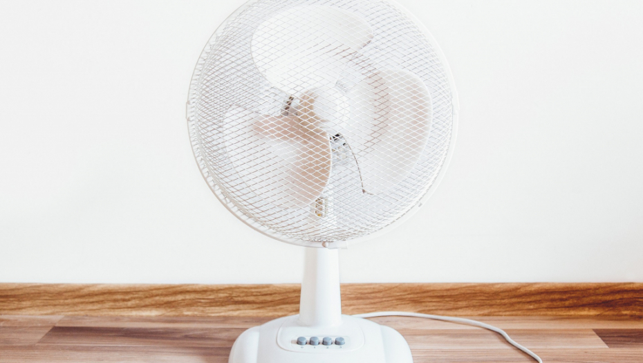 PRODAJA VENTILATORA SKOČILA 10 PUTA Građani kupovali i po nekoliko komada kako bi se rashladili po paklenim temperaturama