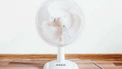 PRODAJA VENTILATORA SKOČILA 10 PUTA Građani kupovali i po nekoliko komada kako bi se rashladili po paklenim temperaturama