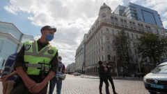 DRAMA U KIJEVU Ratni veteran preti bombom u zgradi vlade!
